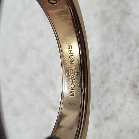 Michael Kors Tortoise Bangle - Picture 2 of 5